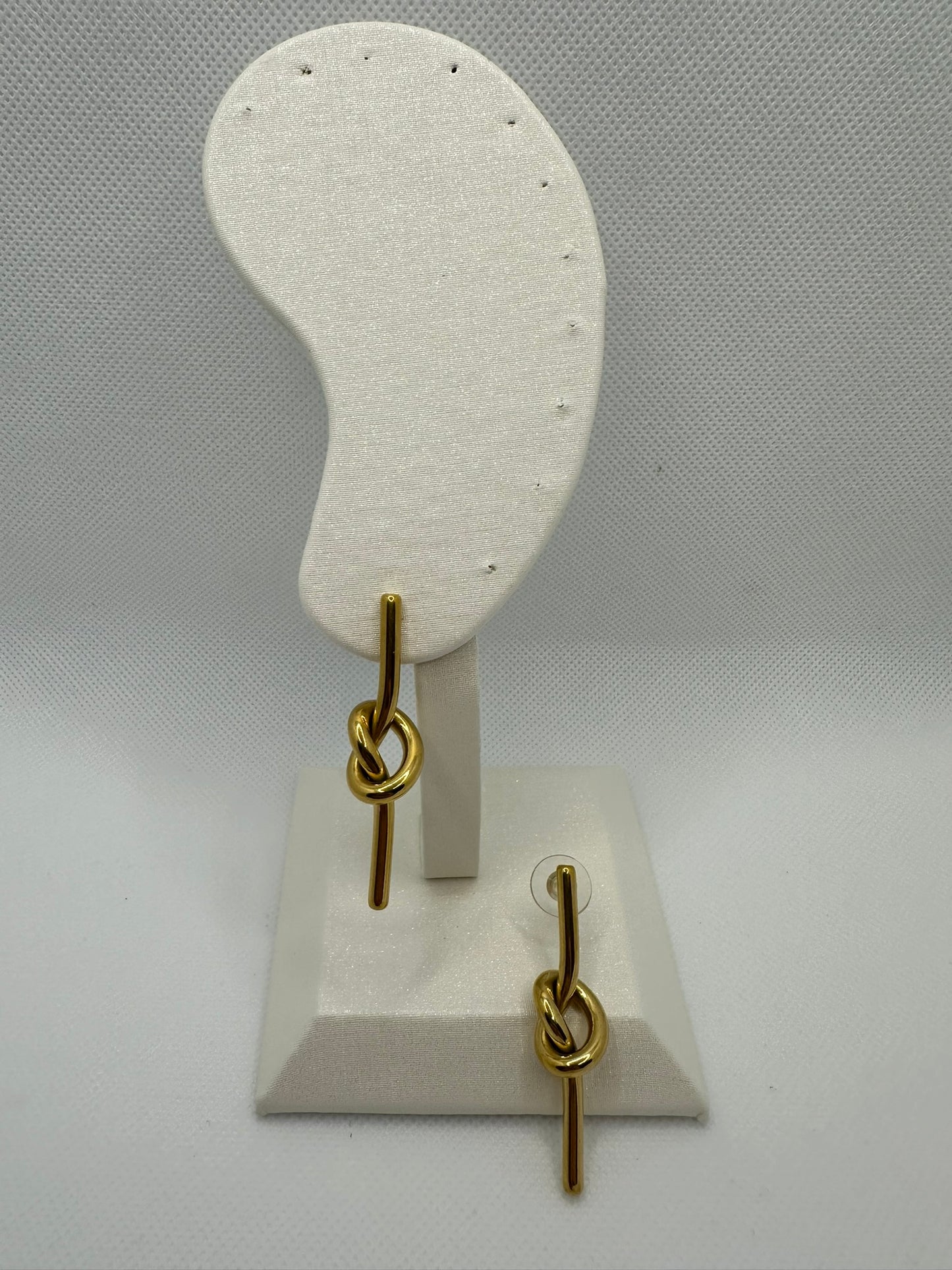 Timeless Twirl Earrings