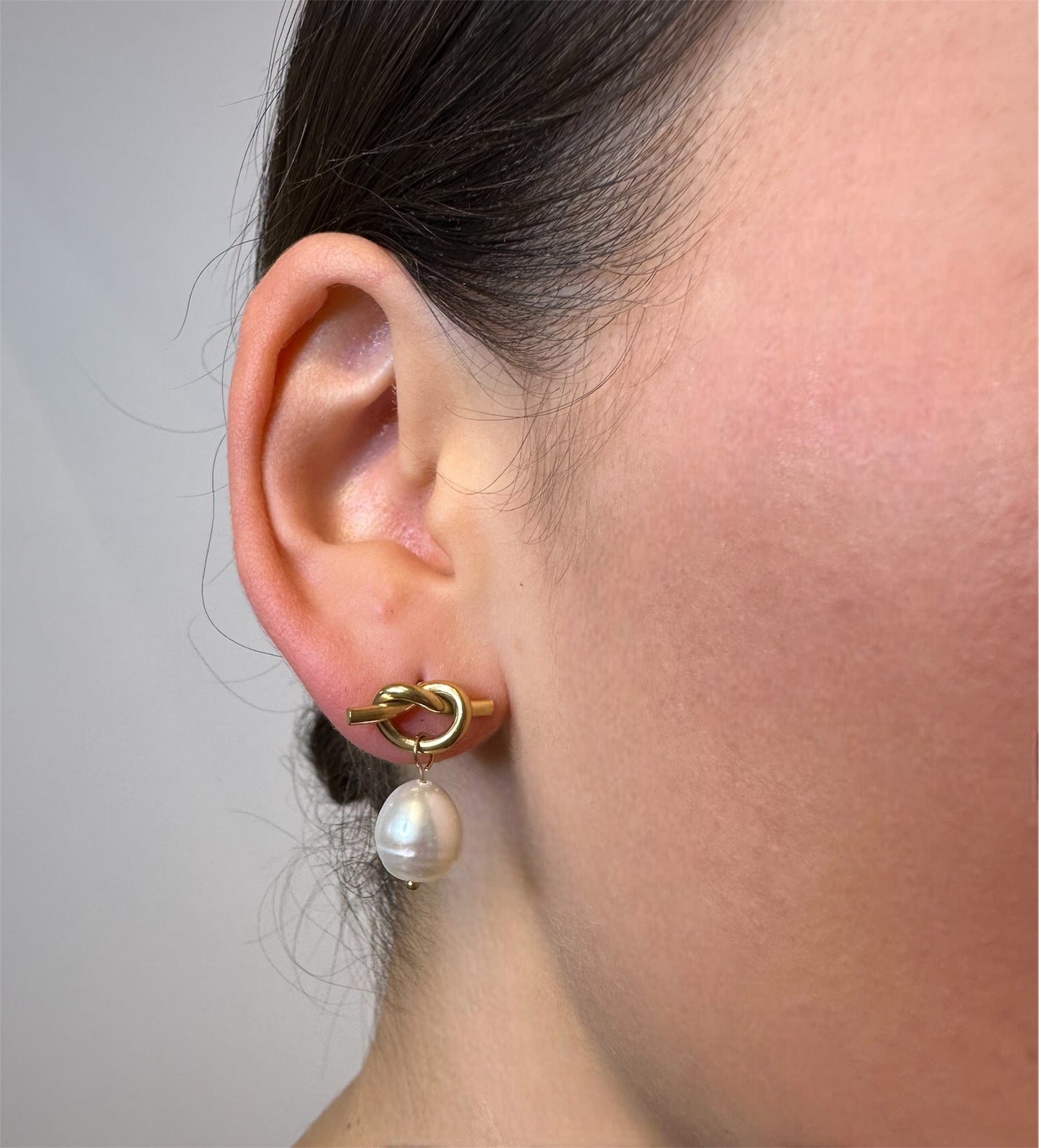 Duchess Pearl  Earrings