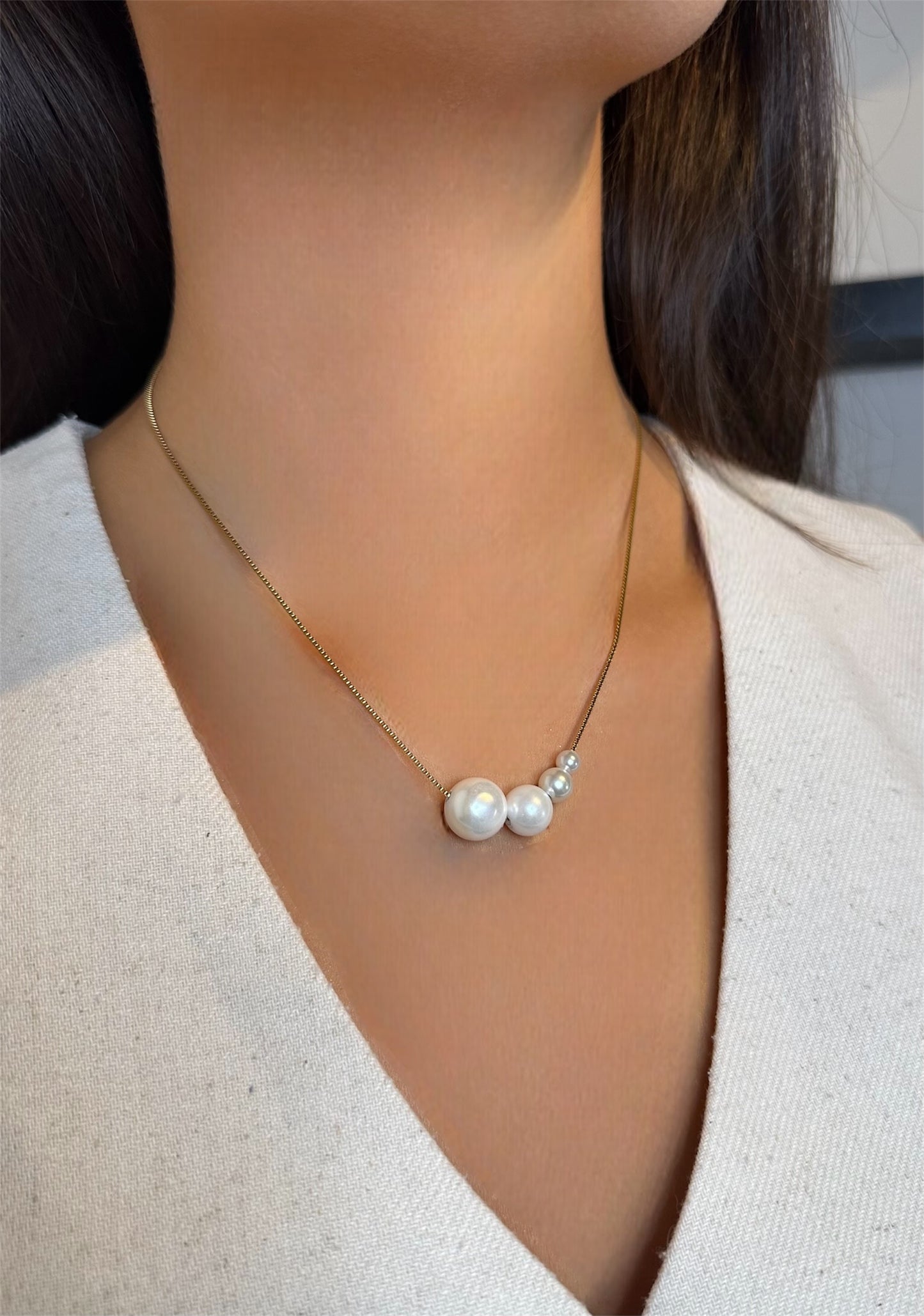 Royal Pearl Glow Necklace